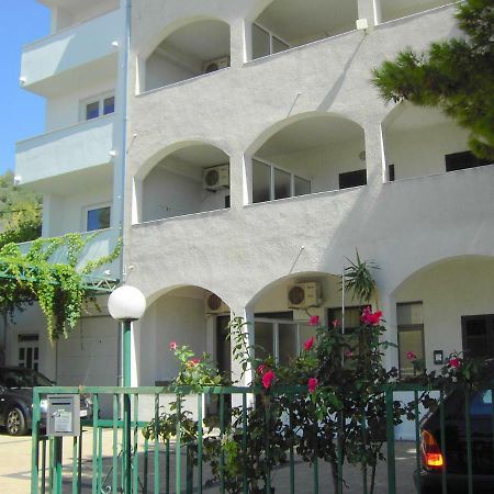 Apartmani R&B Radalj Макарска Экстерьер фото